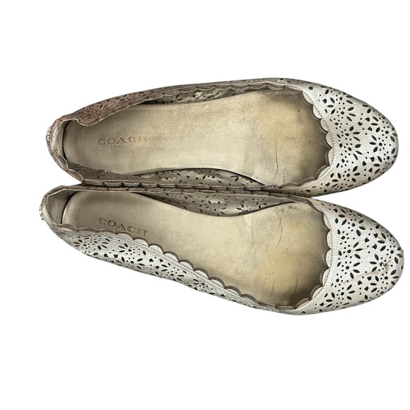 Coach Women's Gold Scalloped Floral Laser Cut Ballet Flats - Size 8 - Picture 2 of 7